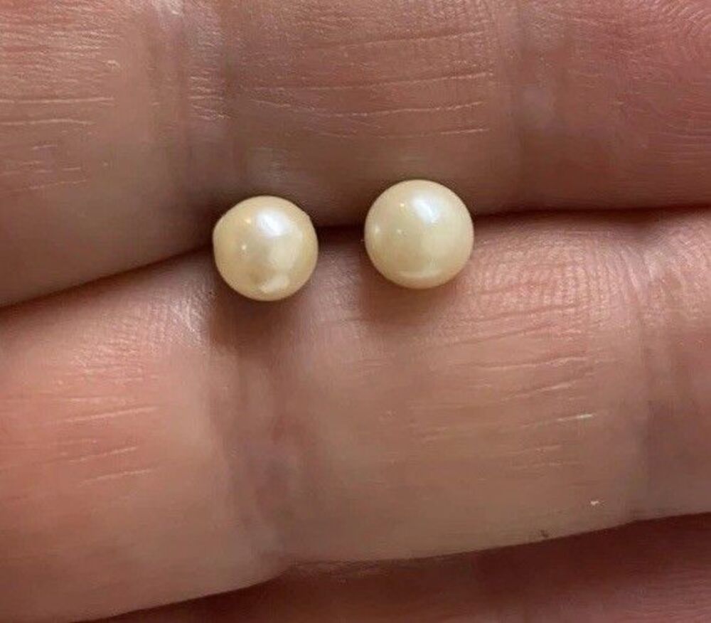 Vintage 14K Yellow Gold Classic Pearl Stud Earrings 7mm - Picture 5 of 6